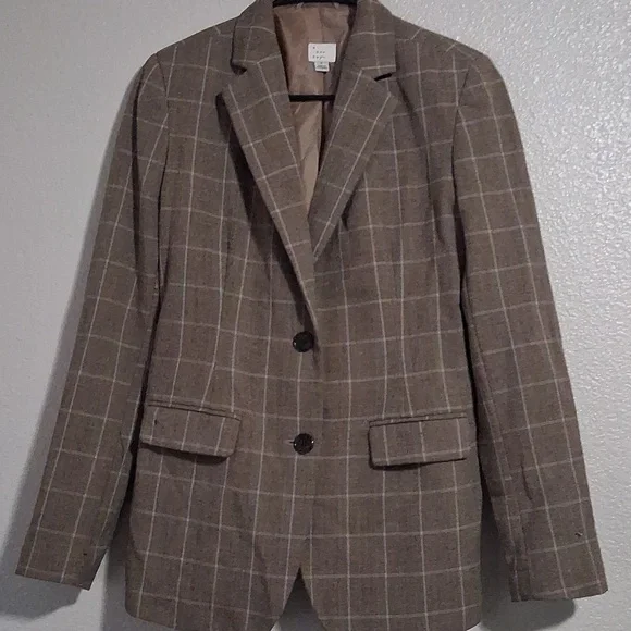 Womens Professional 2 Button Jackey Size 4 Box Pattern - Picture 1 of 4